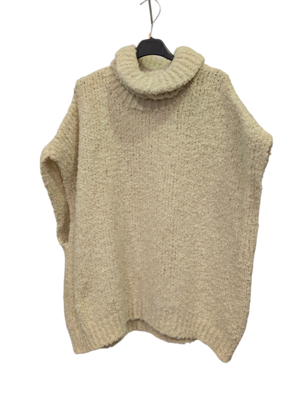 Pull beige à motifs bleu marine